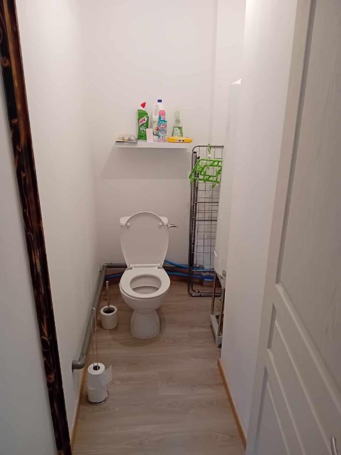 Grand Appartement Avec Terrasse Wignehies Extérieur photo